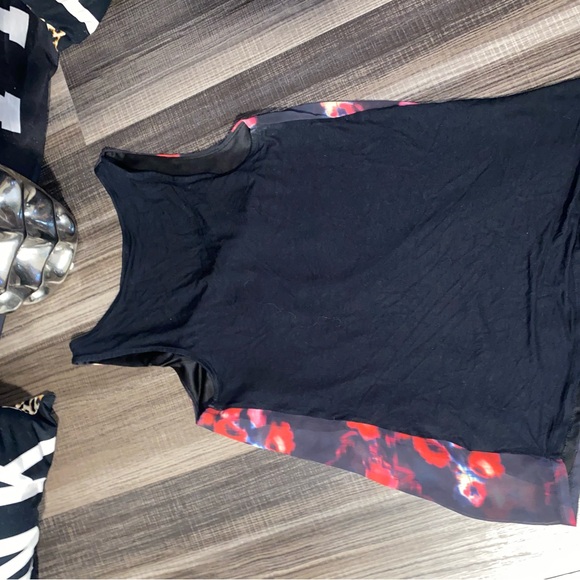 Express Black and Red Tank Top Floral Style - Picture 5 of 9